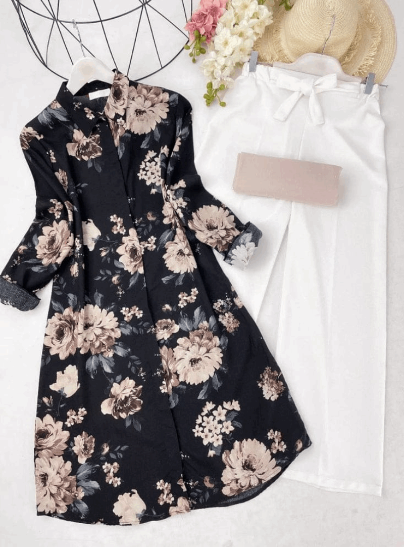 Talia Printed Top with Bottom Closure