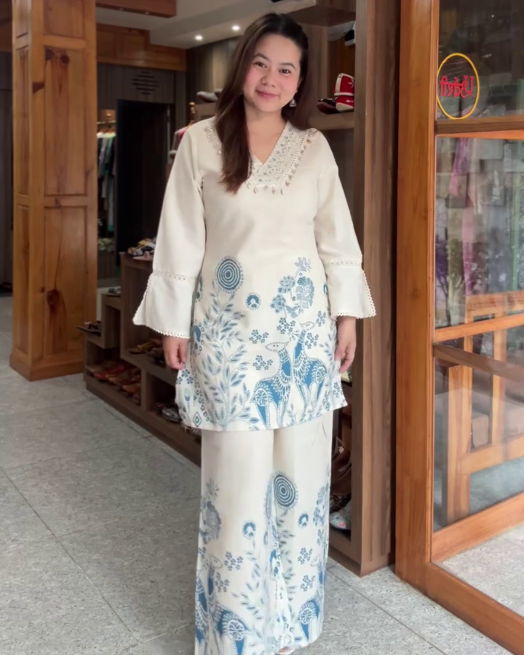 Navya – Ivory Cotton Kurta Set with Shell Neck & Floral Printed Pants - Blue