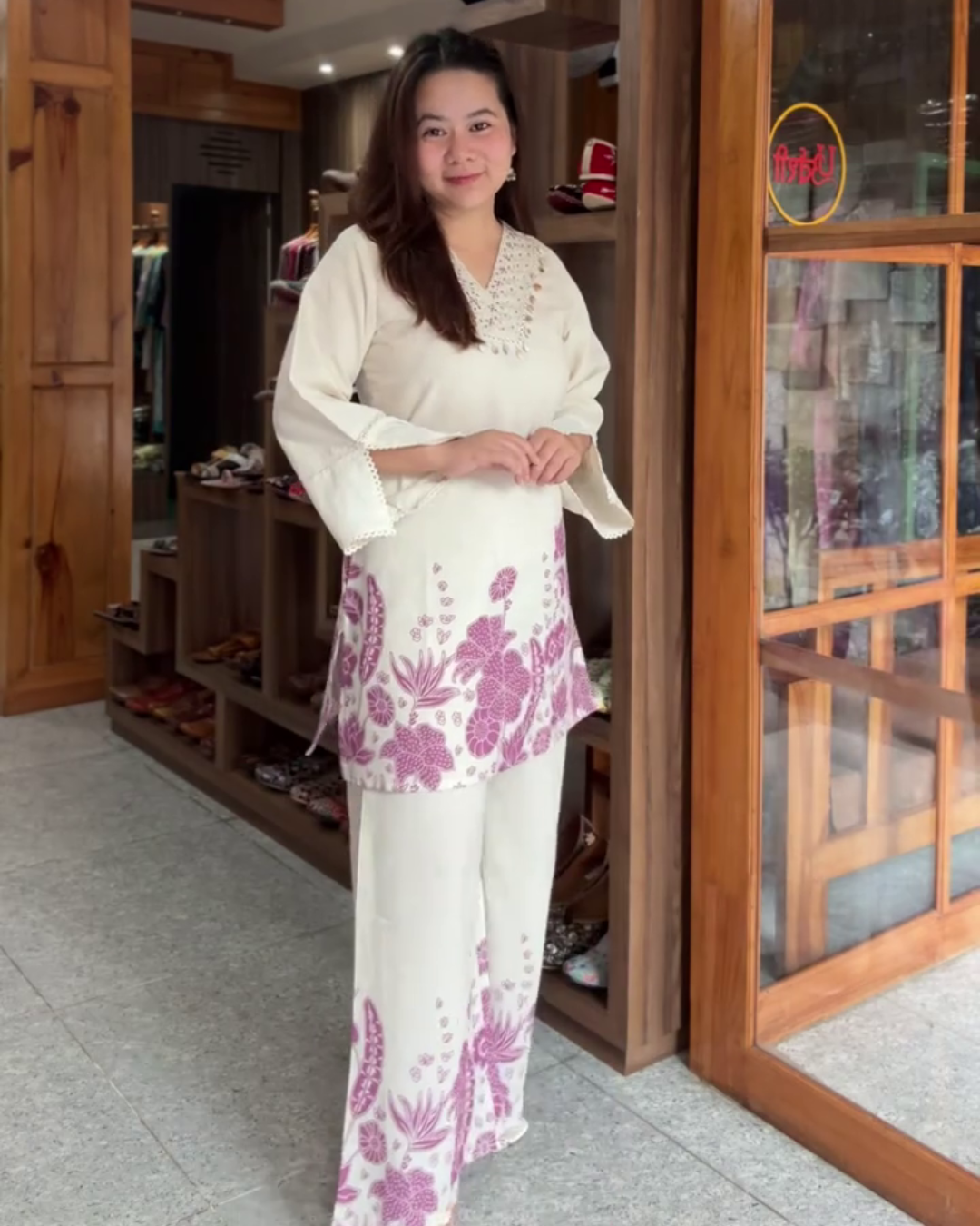 Navya – Ivory Cotton Kurta Set with Shell Neck & Floral Printed Pants - Pink